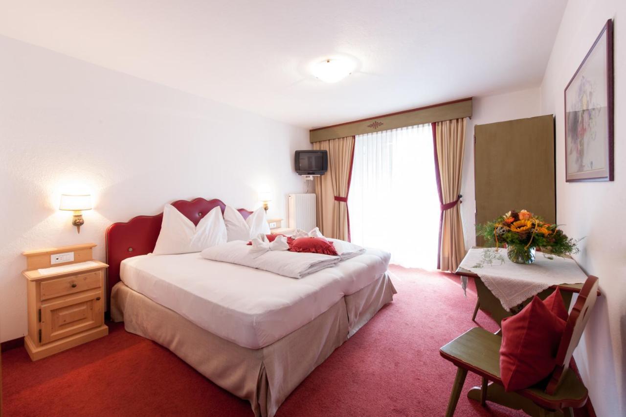 Palmengarten Hotel Gstoer 라군도 외부 사진