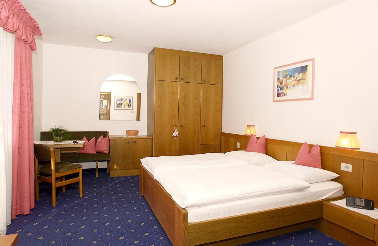 Palmengarten Hotel Gstoer 라군도 외부 사진